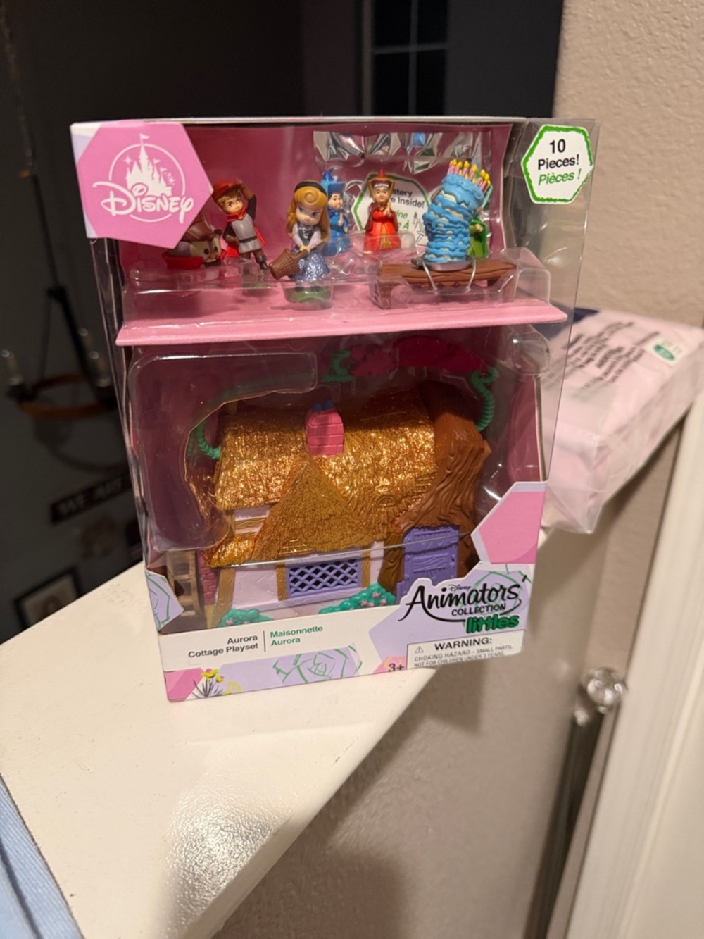 Disney Animators' Collection Aurora Cottage Playset - Pink & Gold